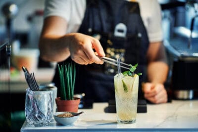 Curso Coctelería para Atender, Sorprender y Emprender